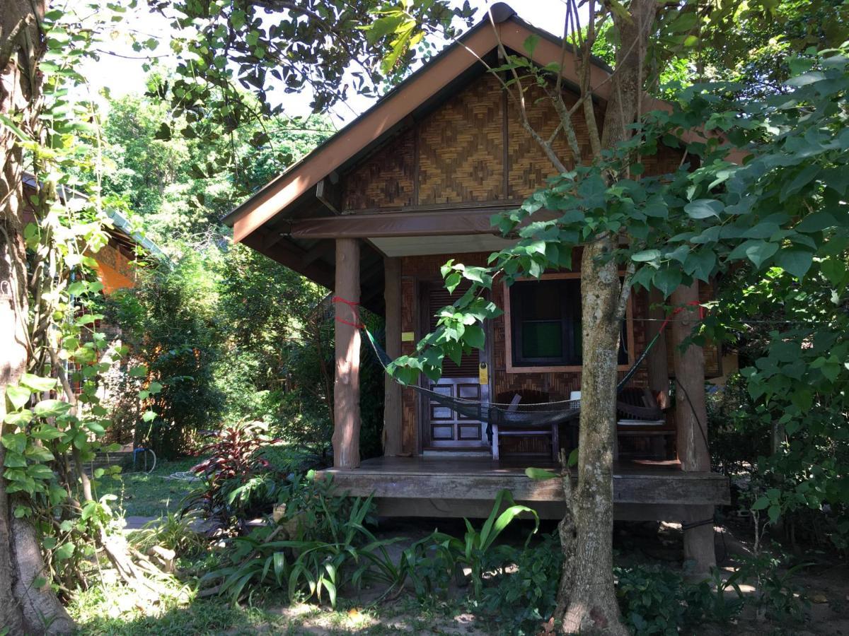 Starlight Beach Resort Phajam-sziget Kültér fotó