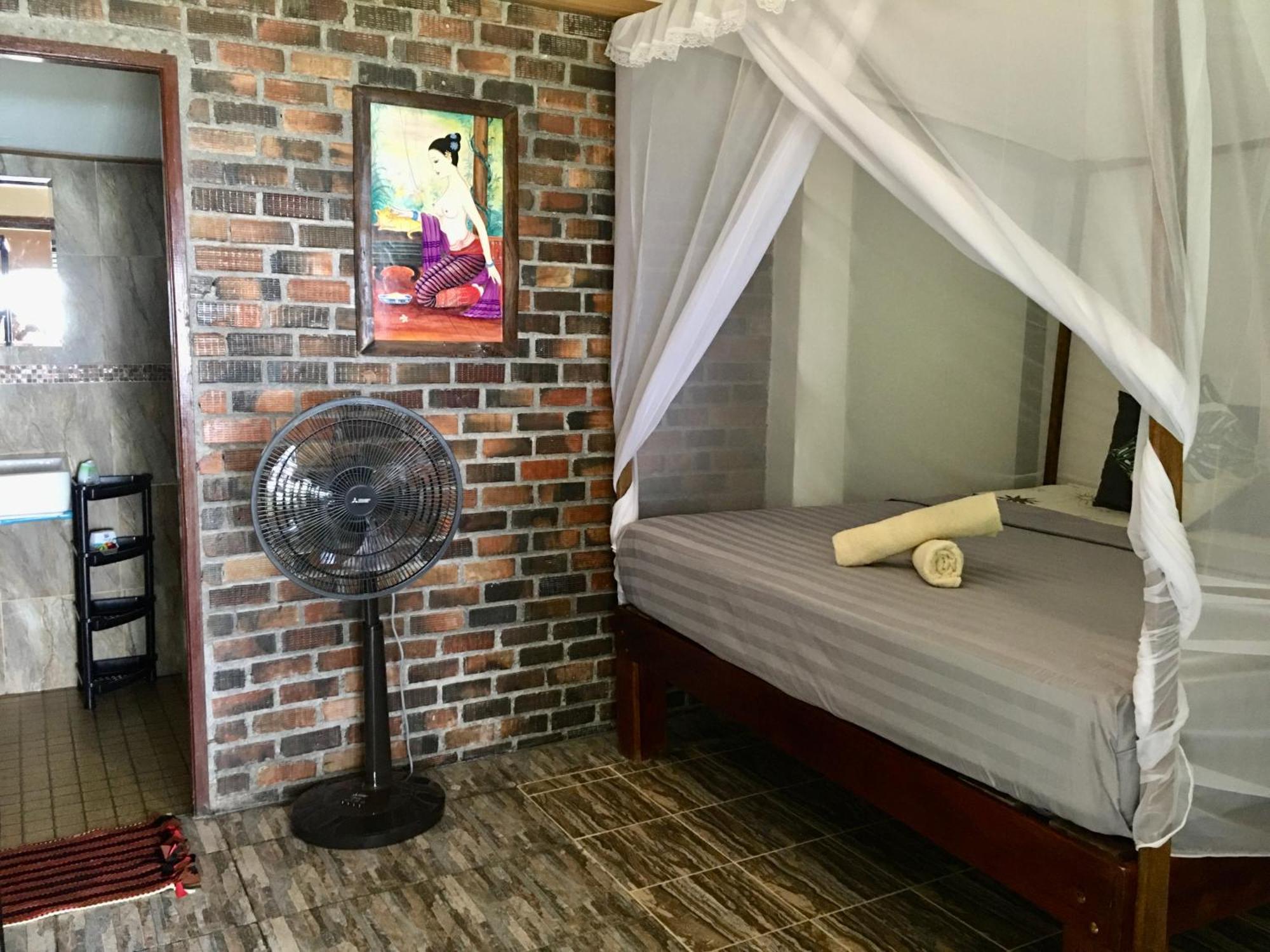 Starlight Beach Resort Phajam-sziget Kültér fotó