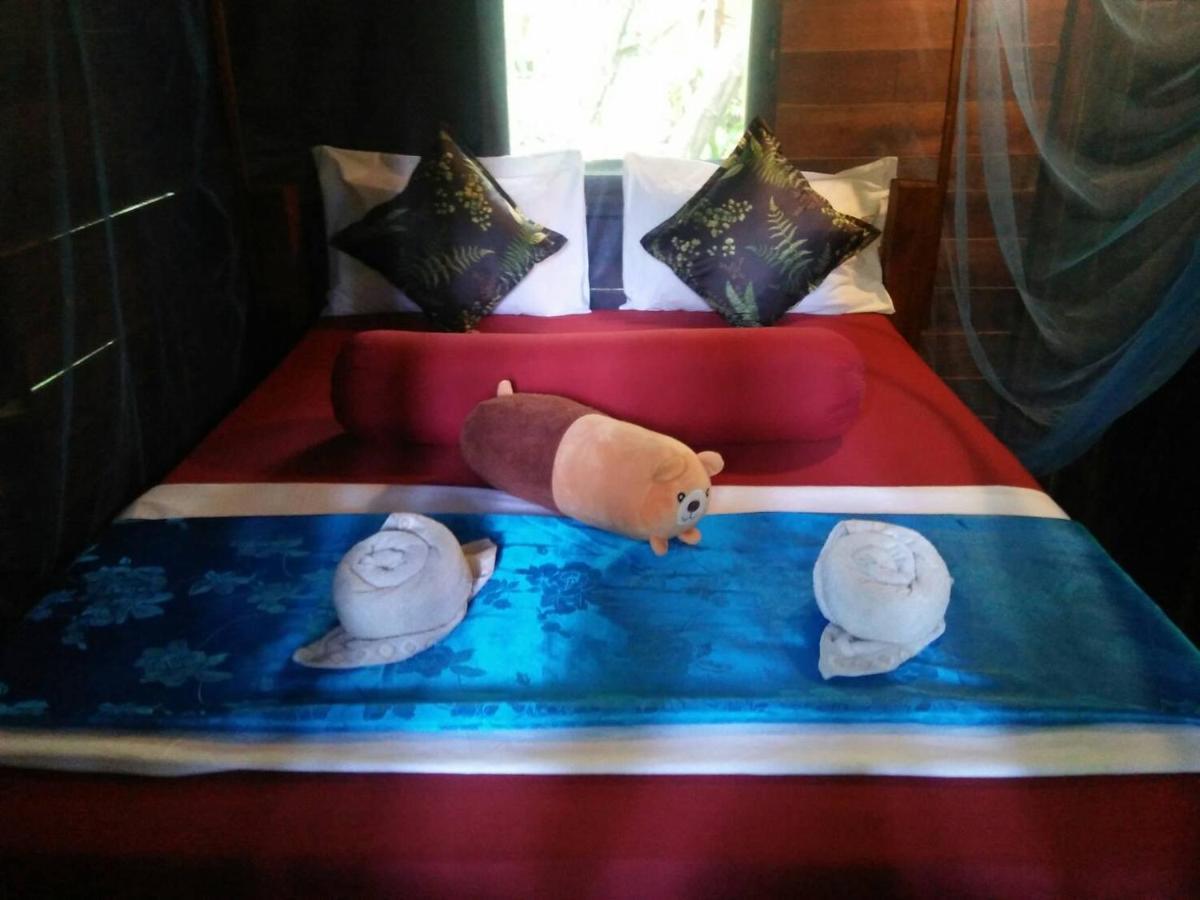 Starlight Beach Resort Phajam-sziget Kültér fotó